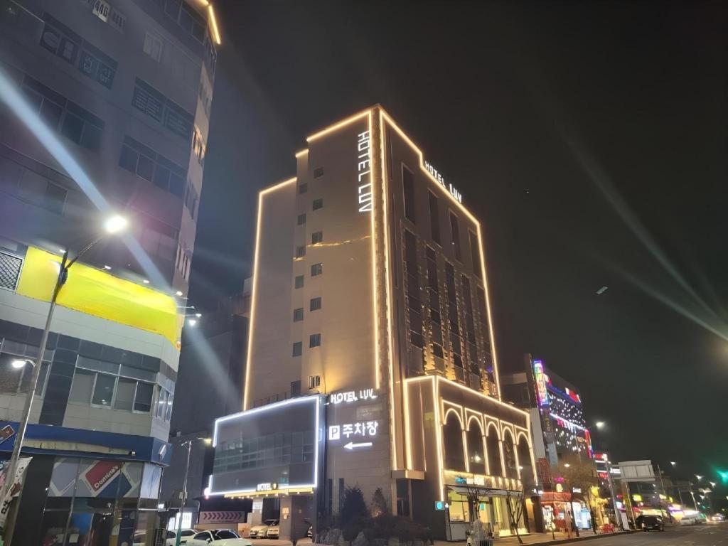 Business Design Hotel Luv Ίντσεον Εξωτερικό φωτογραφία