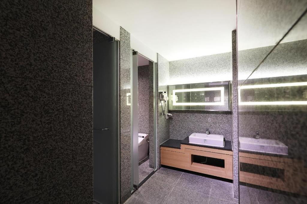 Business Design Hotel Luv Ίντσεον Εξωτερικό φωτογραφία