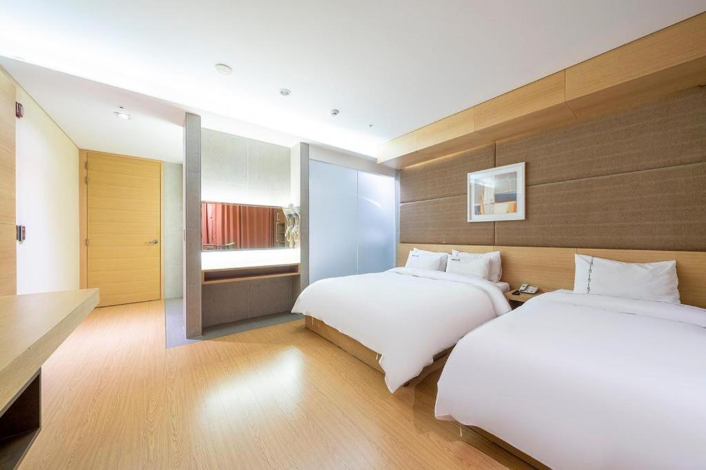 Business Design Hotel Luv Ίντσεον Εξωτερικό φωτογραφία