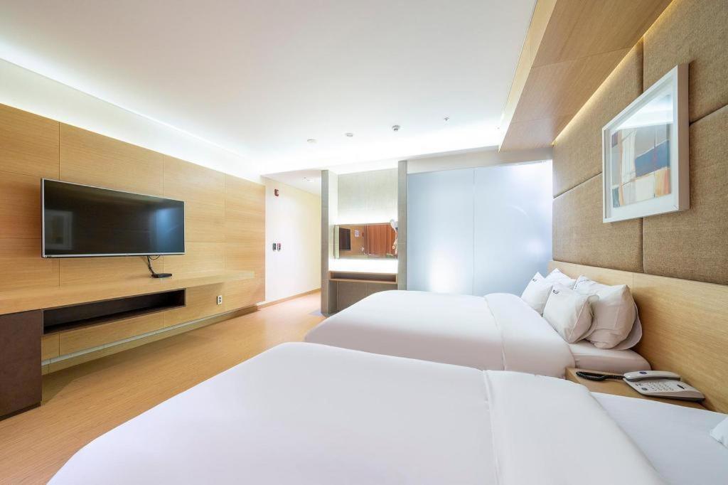 Business Design Hotel Luv Ίντσεον Εξωτερικό φωτογραφία