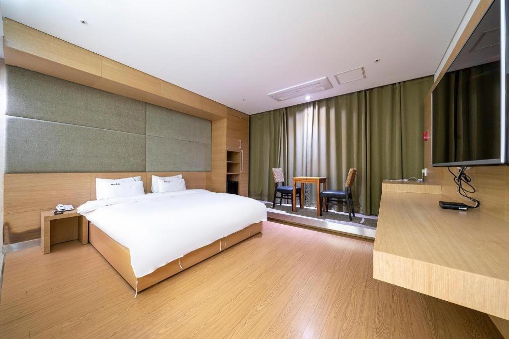 Business Design Hotel Luv Ίντσεον Εξωτερικό φωτογραφία