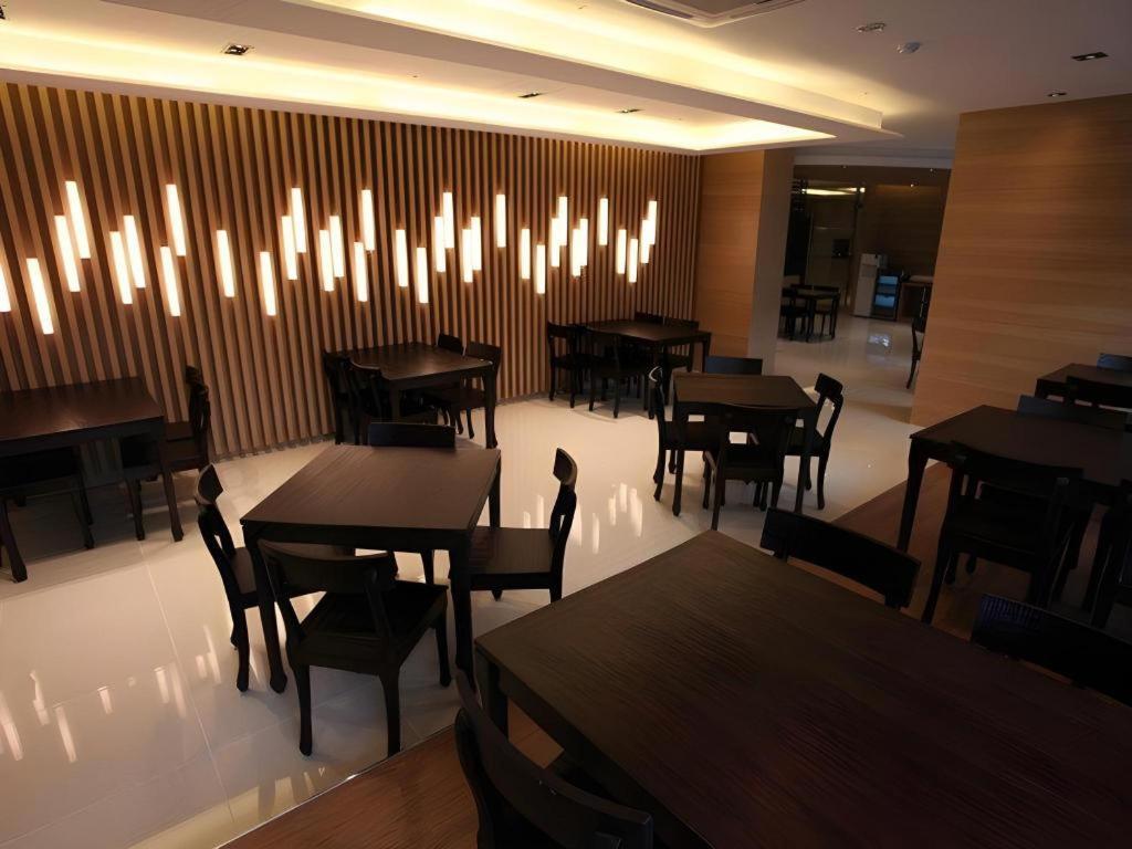 Business Design Hotel Luv Ίντσεον Εξωτερικό φωτογραφία