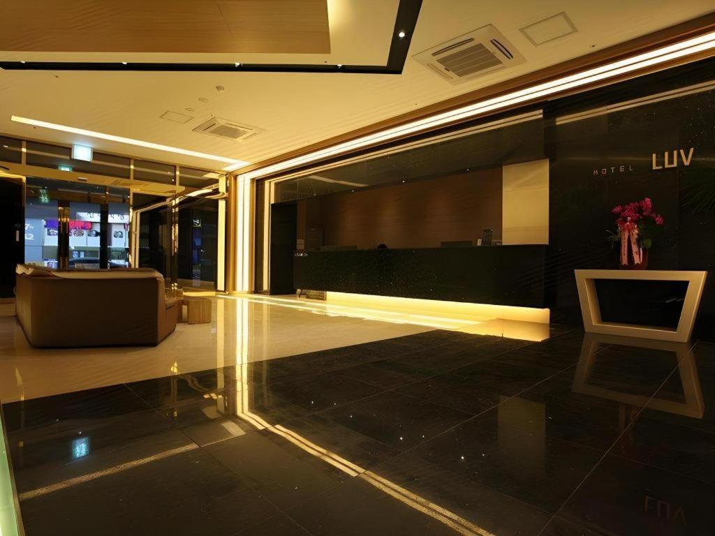 Business Design Hotel Luv Ίντσεον Εξωτερικό φωτογραφία
